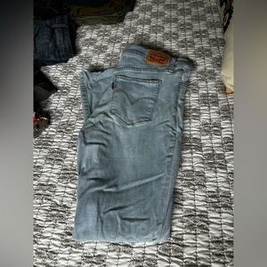 Levi - light blue denim